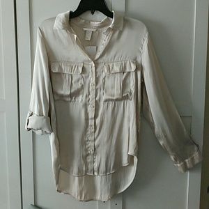 H&M Satin champagne button Blouse